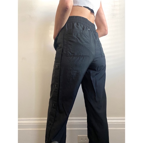 NWOT Reebok X Reebok x Victoria Beckham  Recycled shell track pants - Picture 4 of 7